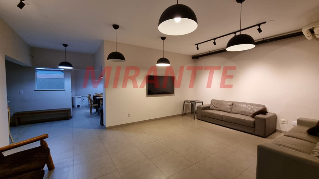 Comercial de 1094m² em Imirim