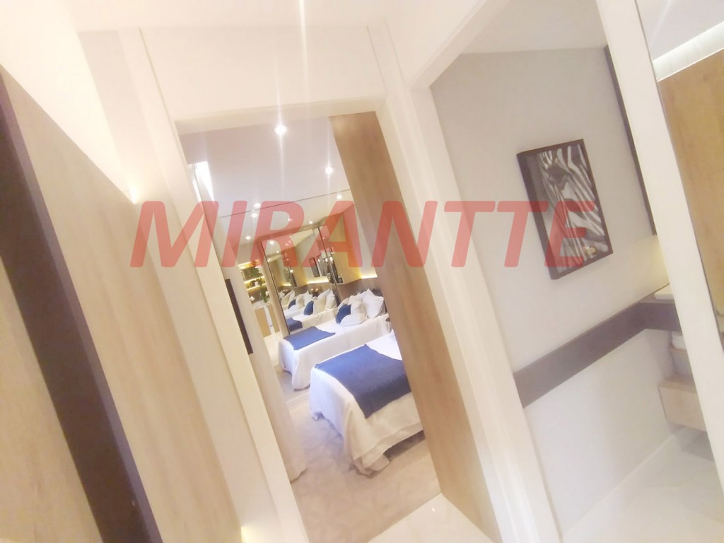 Apartamento de 44m² com 2 quartos em Picanço