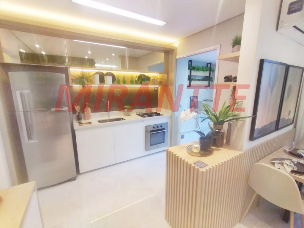 Apartamento de 44m² com 2 quartos em Picanço