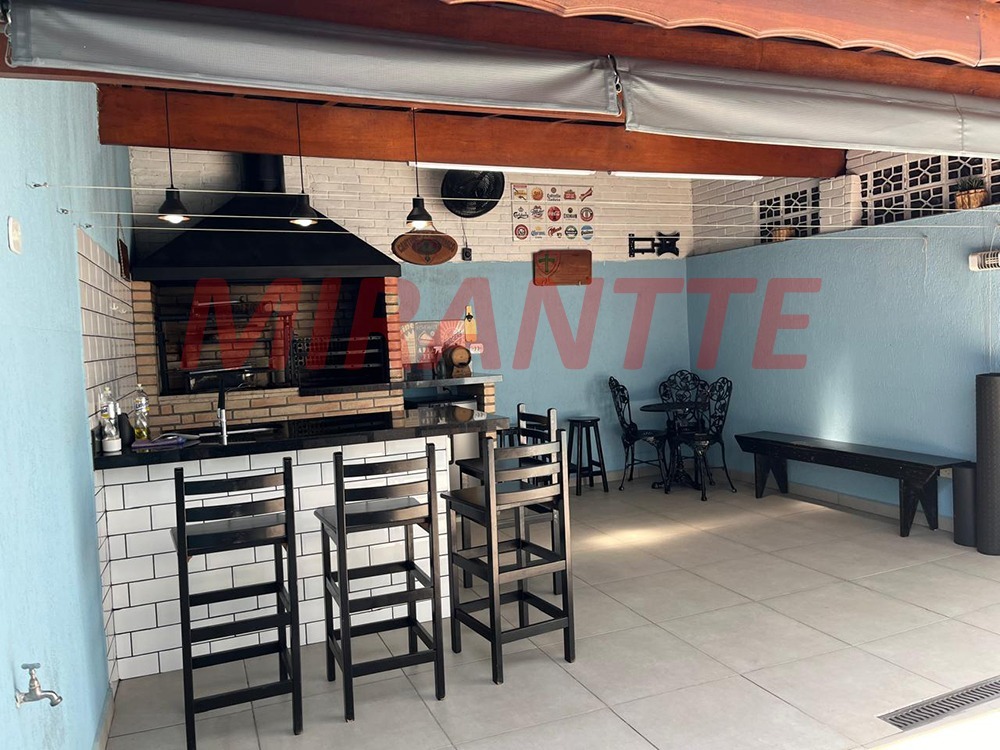Sobrado de 326m² com 3 quartos em Vila Maria