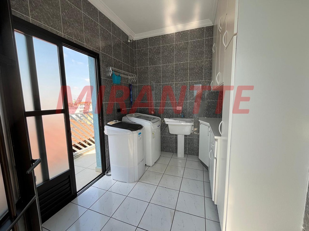 Sobrado de 326m² com 3 quartos em Vila Maria