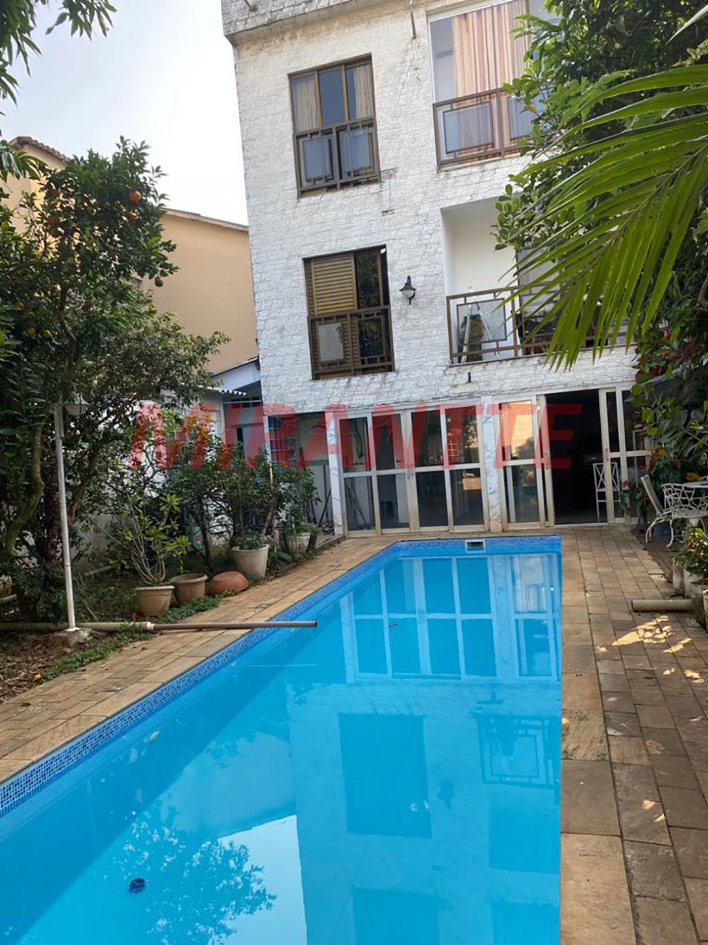 Sobrado de 527m² com 8 quartos em Cidade Vargas