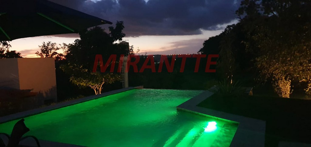 Casa terrea de 420m² com 4 quartos em Centro