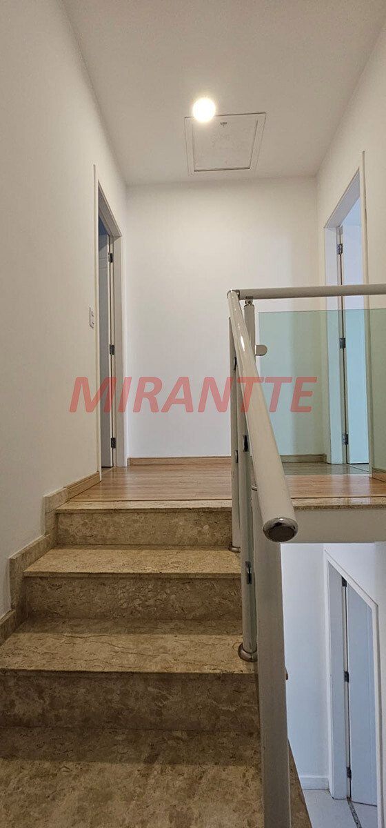 Sobrado de 74m² com 2 quartos em Santana