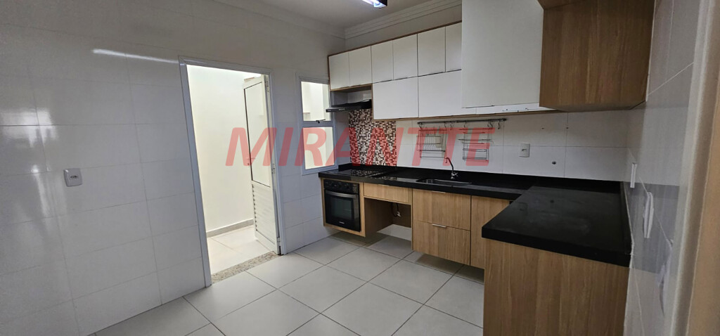 Sobrado de 74m² com 2 quartos em Santana