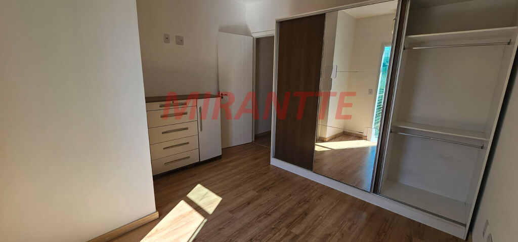 Sobrado de 74m² com 2 quartos em Santana