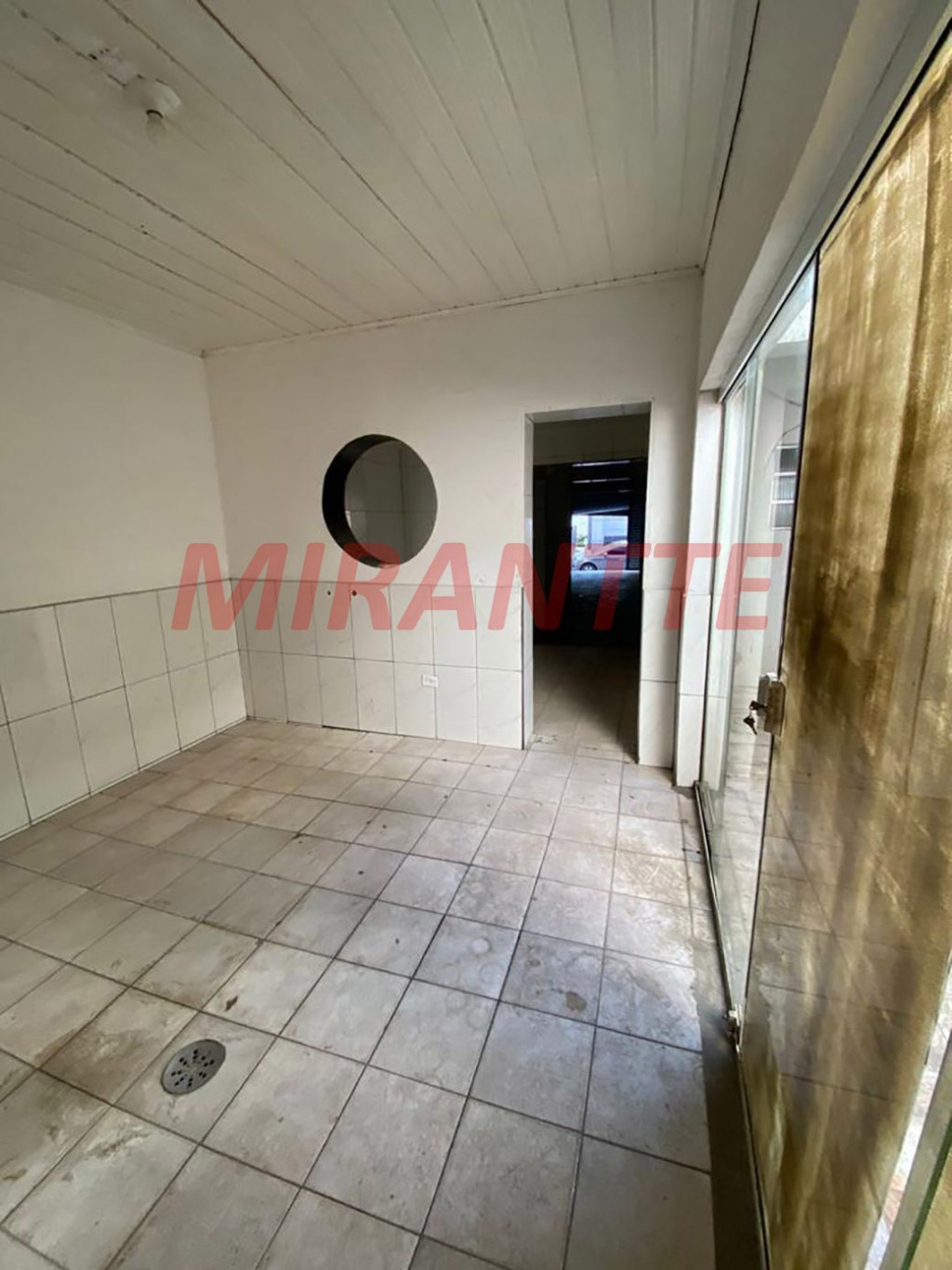Comercial de 134m² em Santana