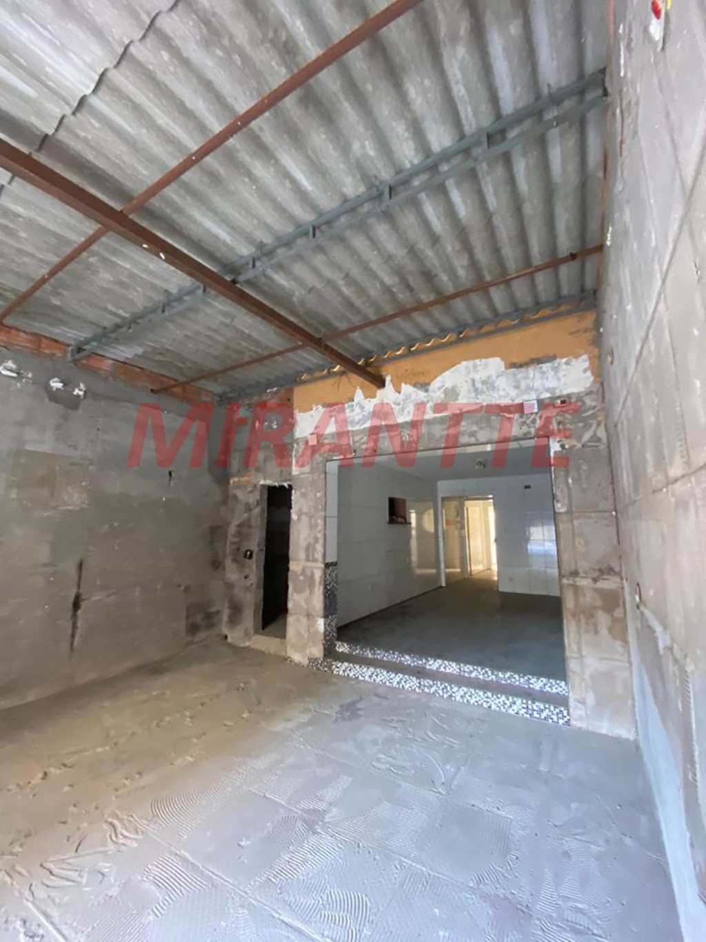 Comercial de 134m² em Santana