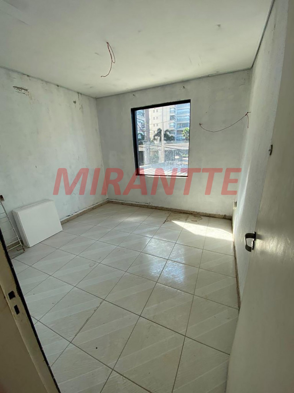 Comercial de 134m² em Santana