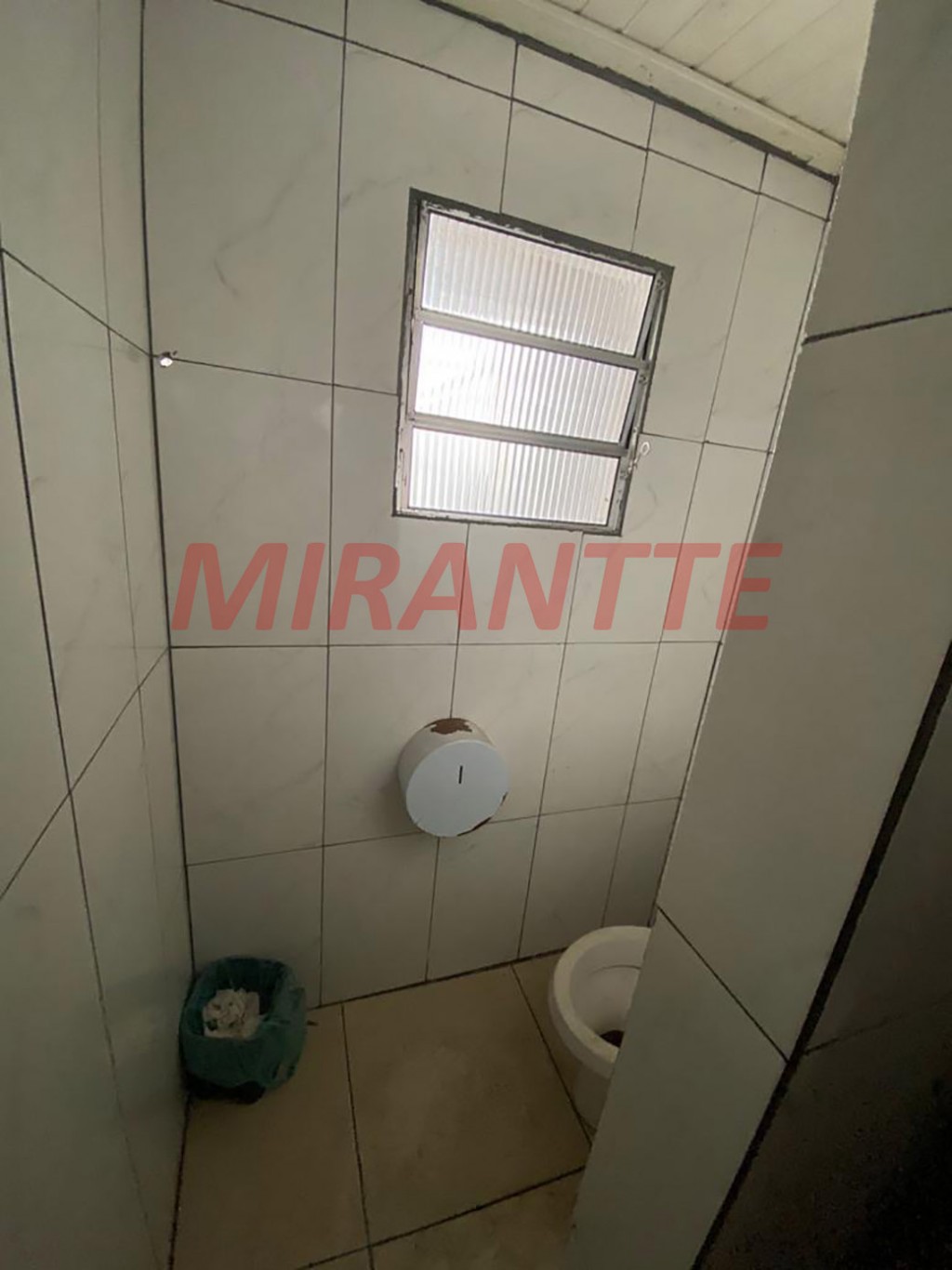 Comercial de 134m² em Santana