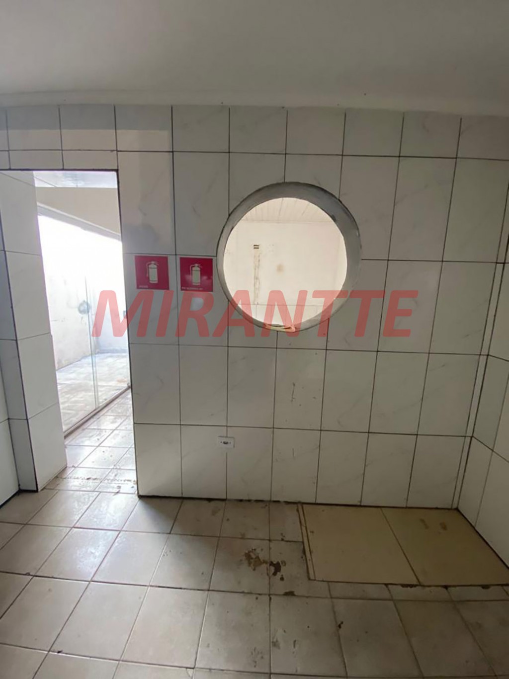 Comercial de 134m² em Santana