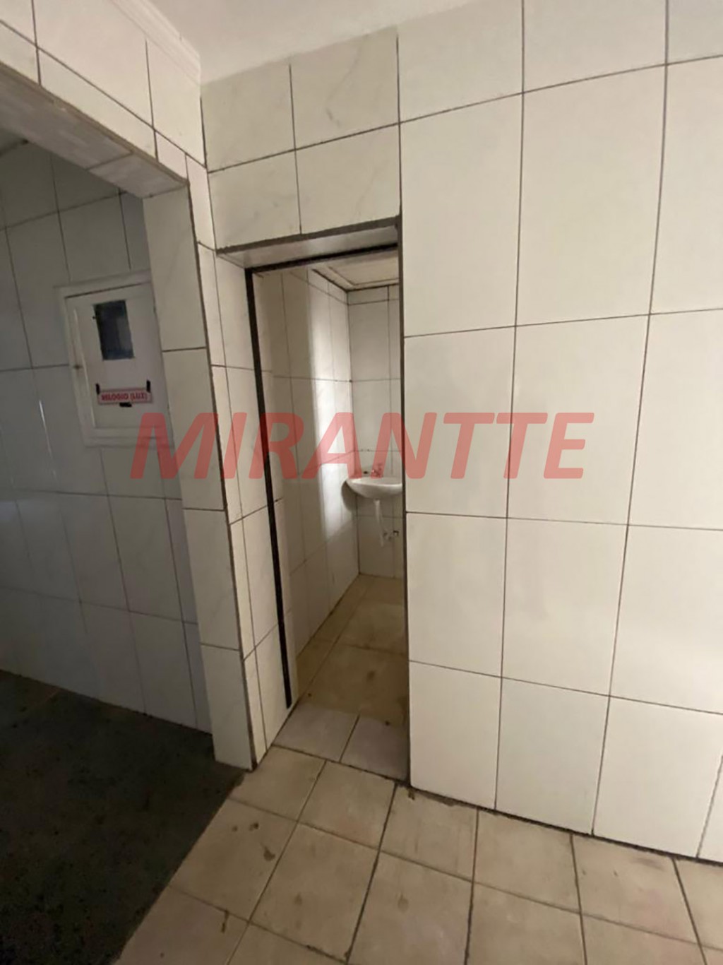Comercial de 134m² em Santana