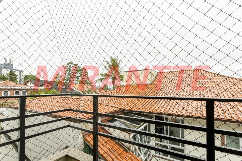 Sobrado de 470m² com 5 quartos em Barro Branco