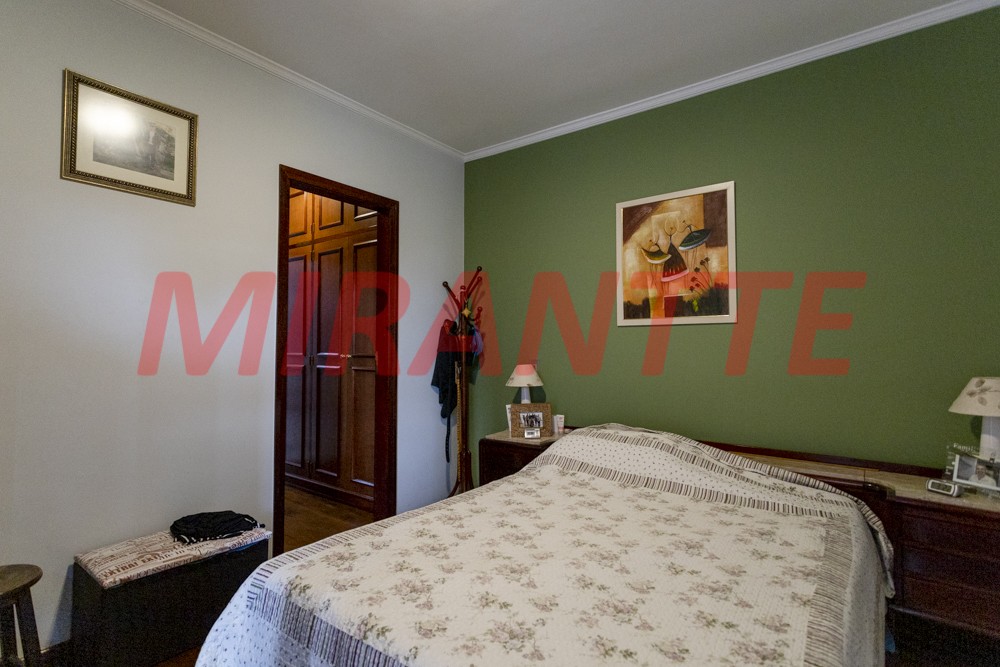 Sobrado de 470m² com 5 quartos em Barro Branco