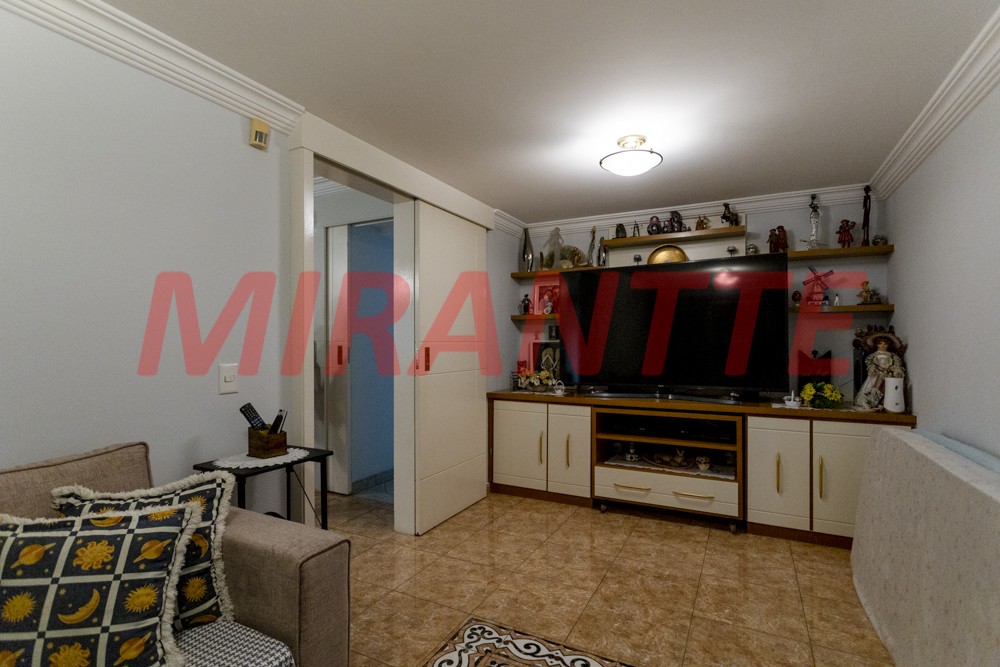 Sobrado de 470m² com 5 quartos em Barro Branco