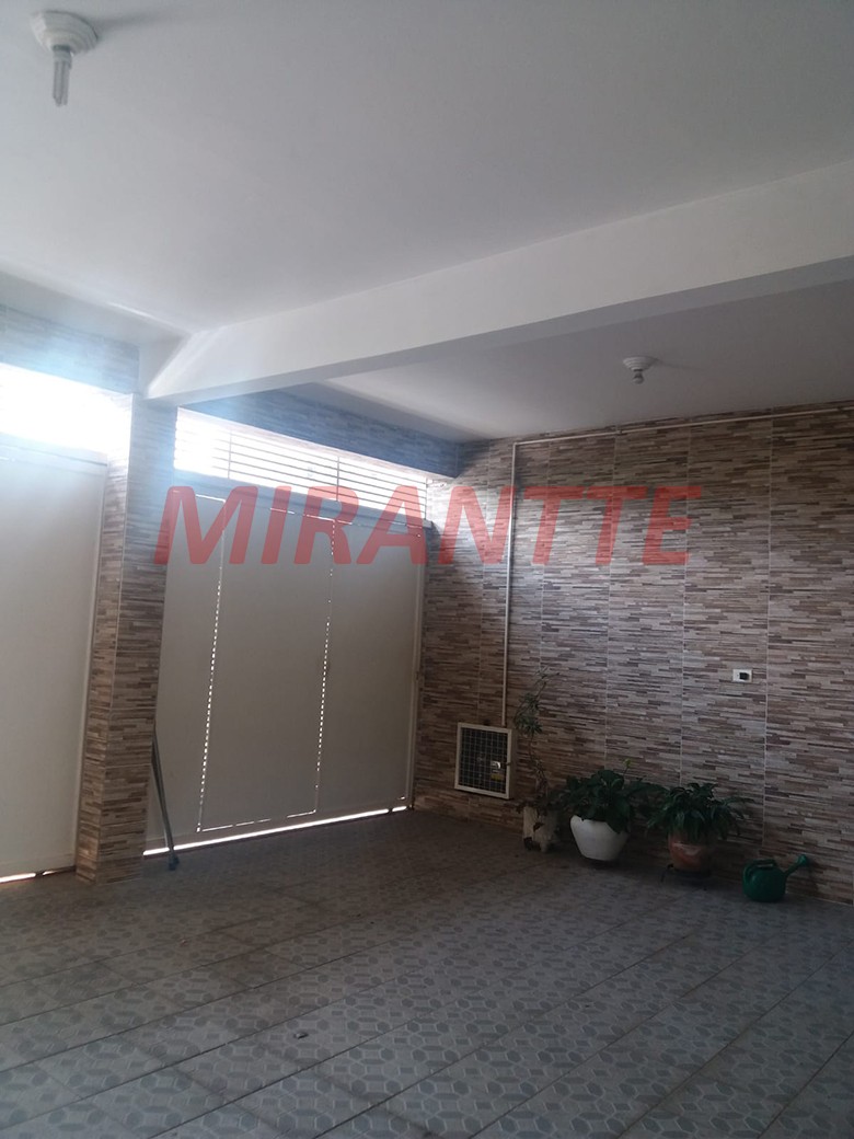 Sobrado de 200m² com 5 quartos em Imirim