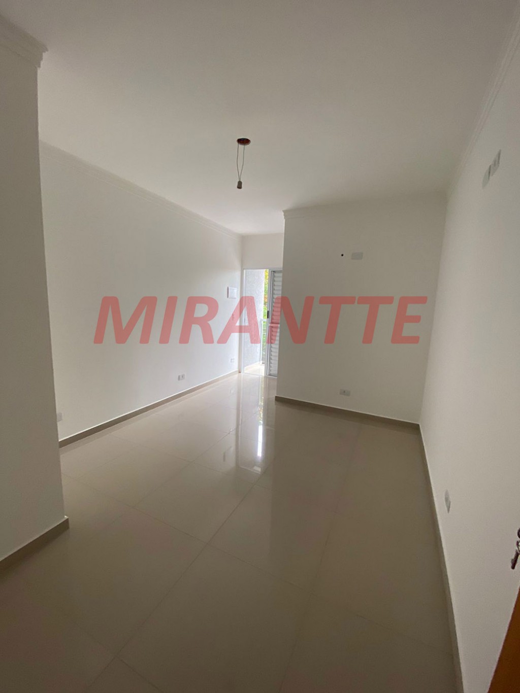 Sobrado de 130m² com 2 quartos em Jardim Regina