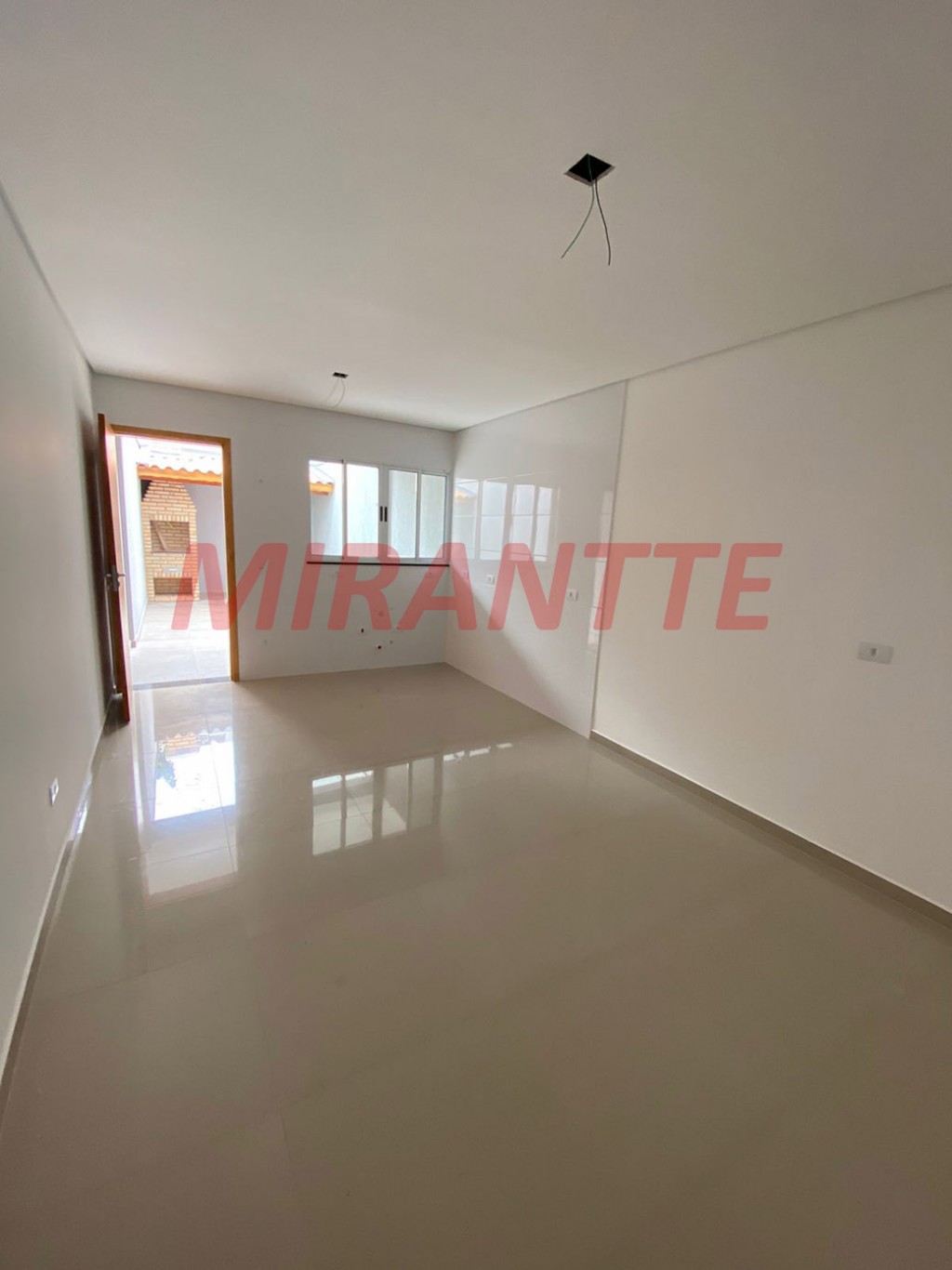 Sobrado de 130m² com 2 quartos em Jardim Regina