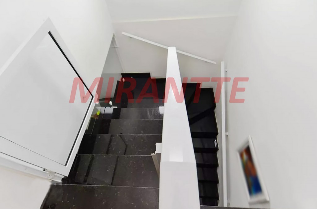 Sobrado de 165m² com 3 quartos em Parque Continental