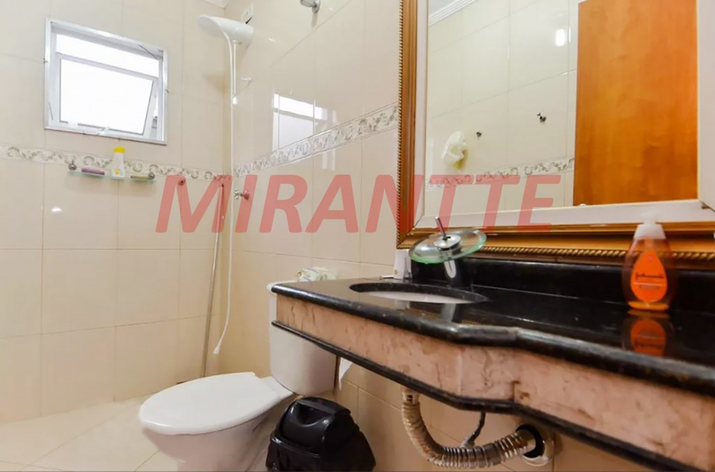 Sobrado de 165m² com 3 quartos em Parque Continental