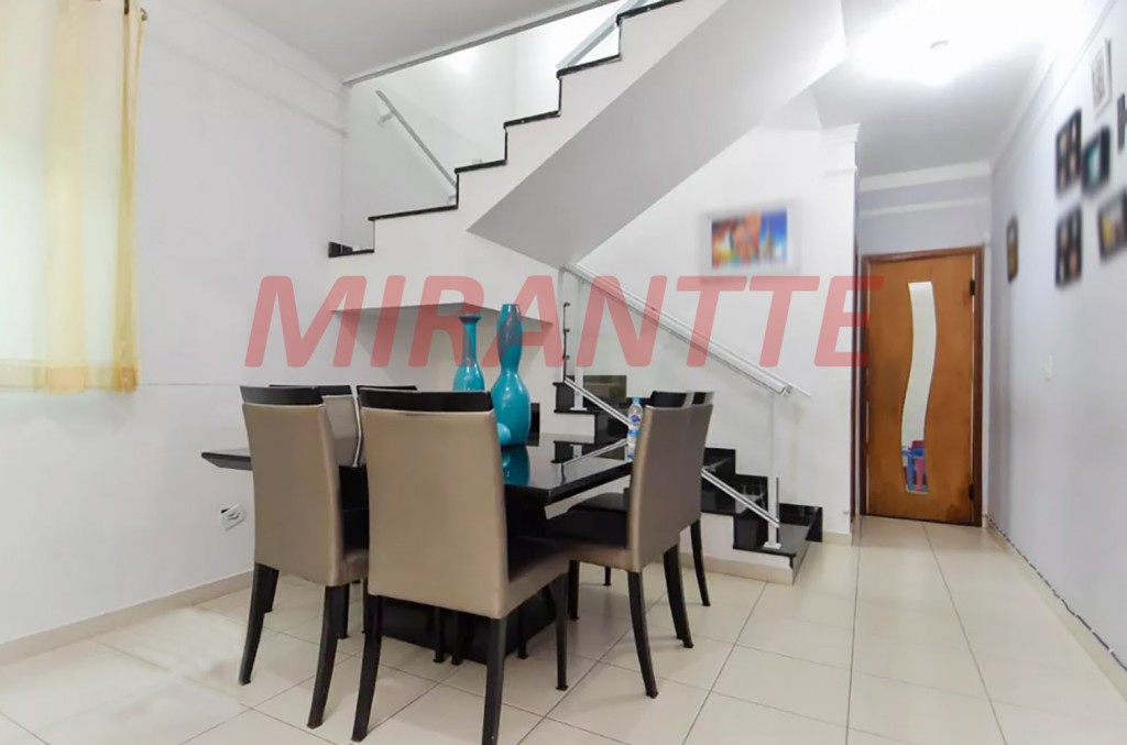 Sobrado de 165m² com 3 quartos em Parque Continental