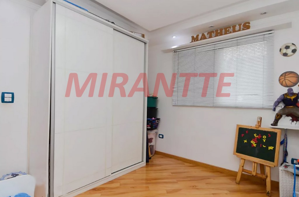 Sobrado de 165m² com 3 quartos em Parque Continental