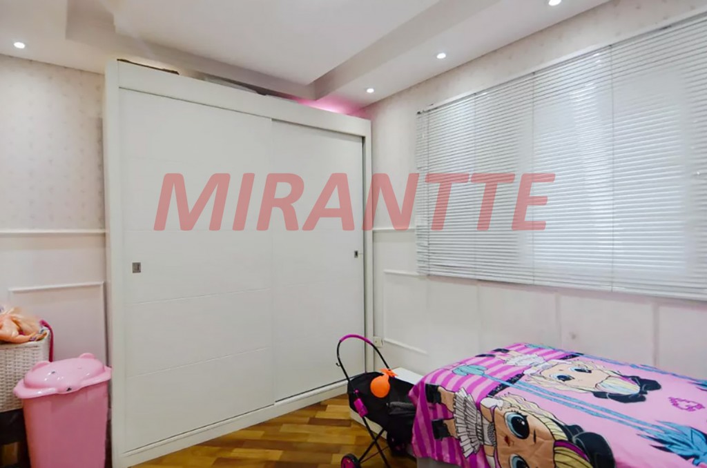 Sobrado de 165m² com 3 quartos em Parque Continental