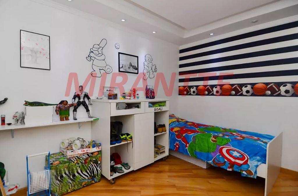 Sobrado de 165m² com 3 quartos em Parque Continental