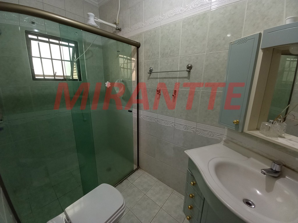 Sobrado de 178m² com 4 quartos em Imirim