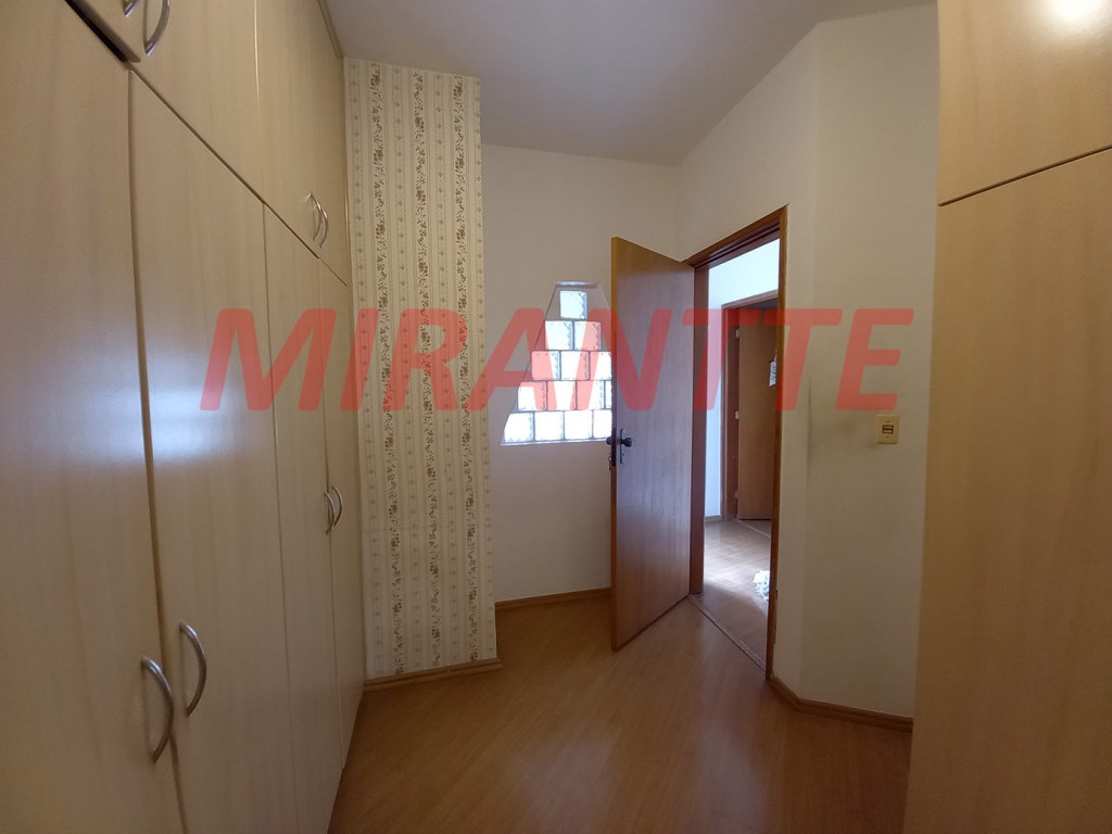 Sobrado de 178m² com 4 quartos em Imirim