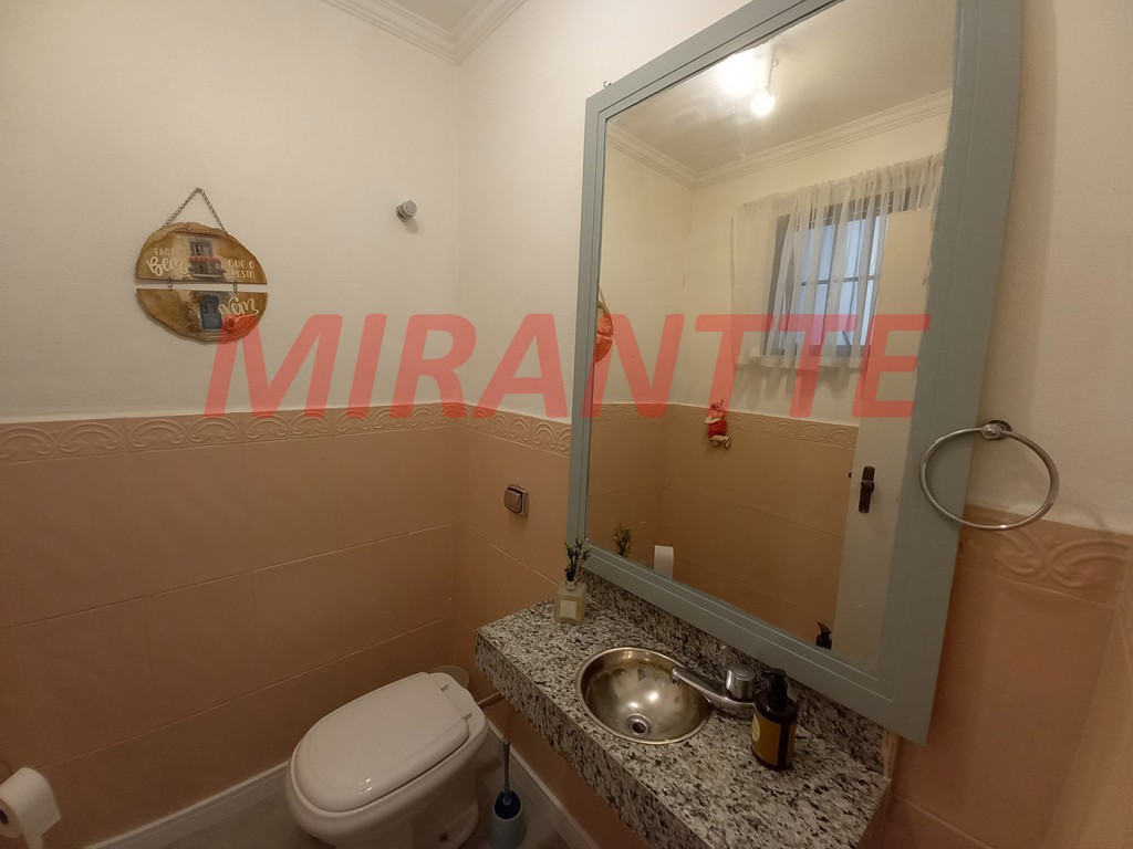 Sobrado de 178m² com 4 quartos em Imirim