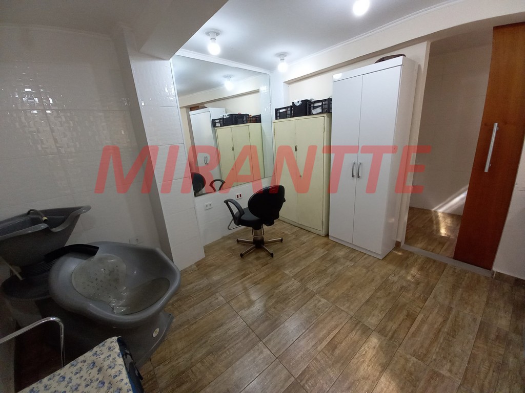 Sobrado de 178m² com 4 quartos em Imirim