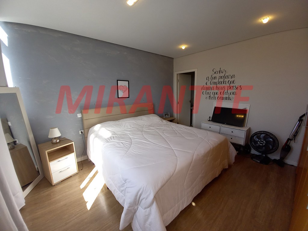 Sobrado de 178m² com 4 quartos em Imirim