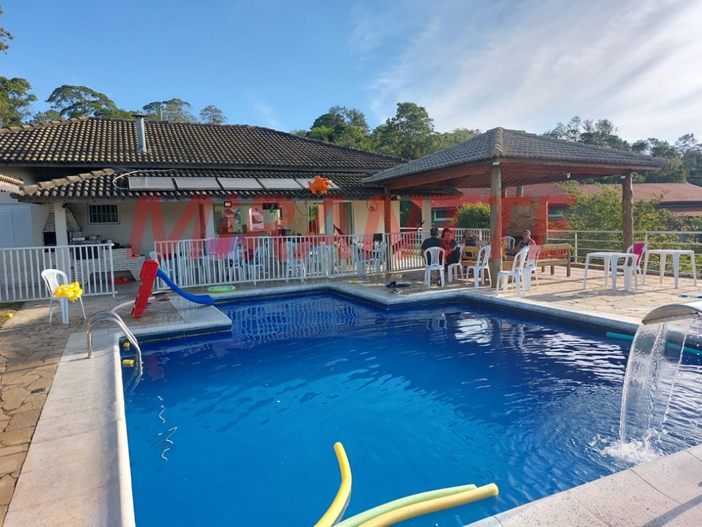 Casa terrea de 200m² com 3 quartos em Serra da Cantareira