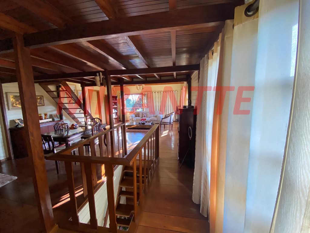Sobrado de 300m² com 2 quartos em São Vicente