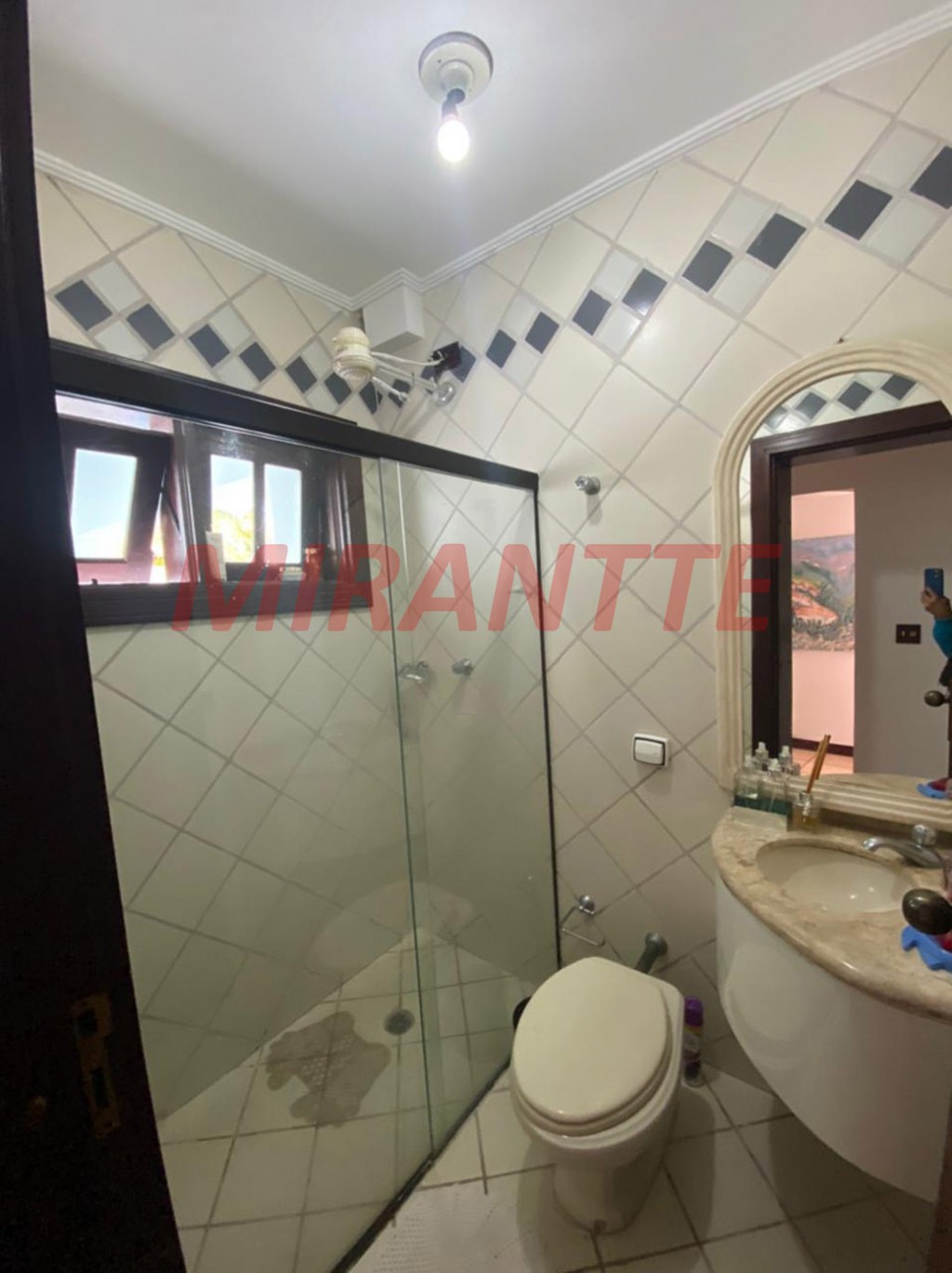 Sobrado de 525m² com 3 quartos em Acapulco