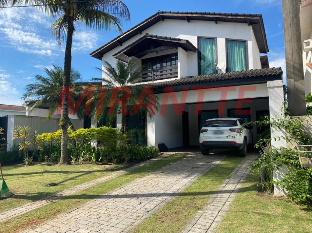 Sobrado de 525m² com 3 quartos em Acapulco