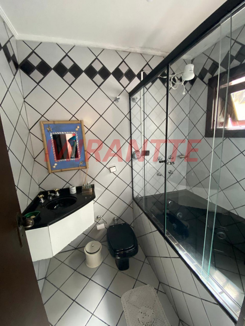 Sobrado de 525m² com 3 quartos em Acapulco