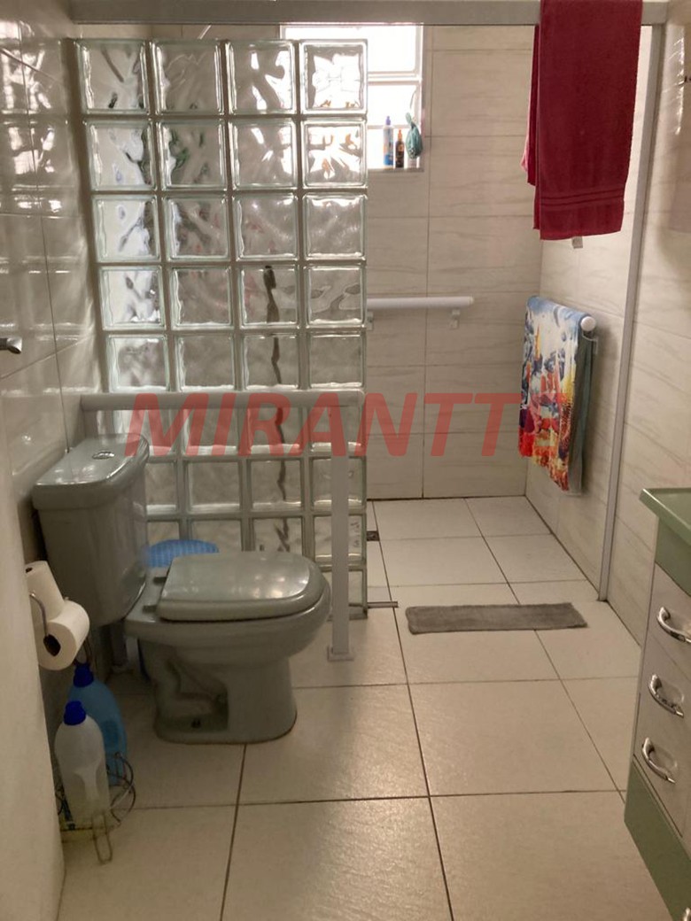 Sobrado com 4 quartos em Centro