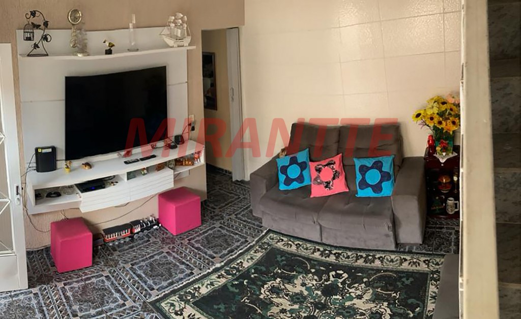 Sobrado com 4 quartos em Centro