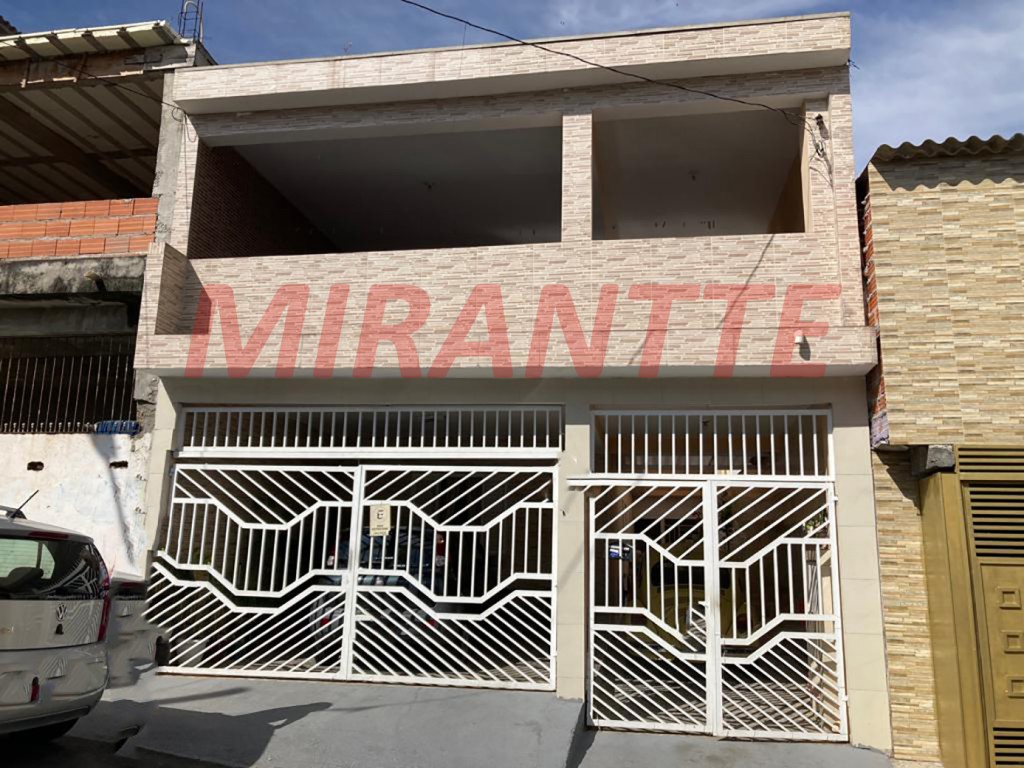Sobrado com 4 quartos em Centro