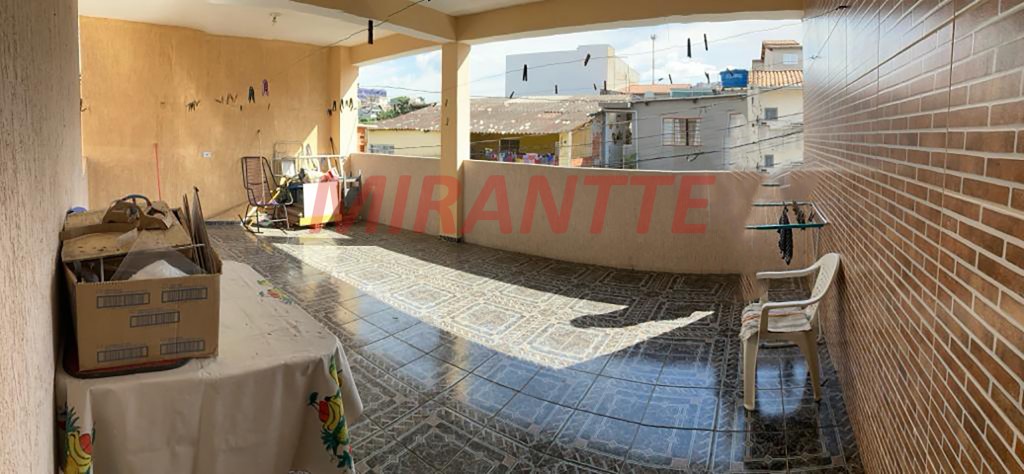 Sobrado com 4 quartos em Centro