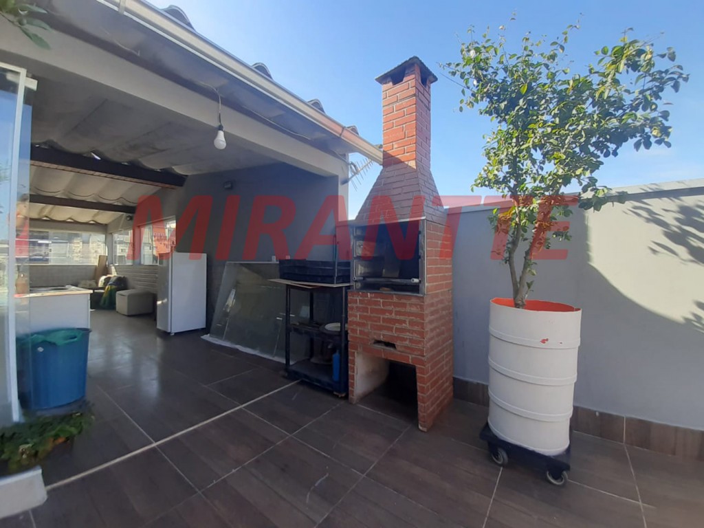 Sobrado de 240m² com 4 quartos em Jardim Peri