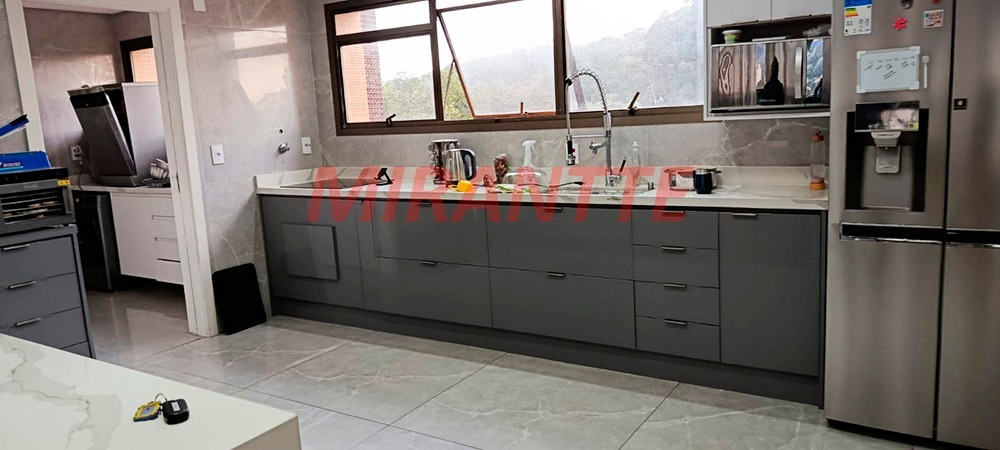 Apartamento de 170m² com 3 quartos em Jardim Floresta