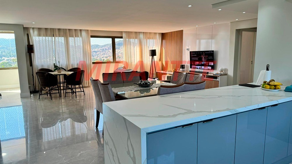Apartamento de 170m² com 3 quartos em Jardim Floresta