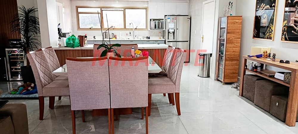 Apartamento de 170m² com 3 quartos em Jardim Floresta