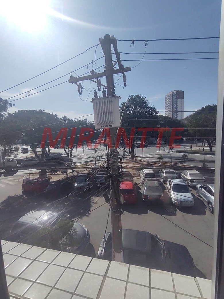 Comercial de 300m² em Pari