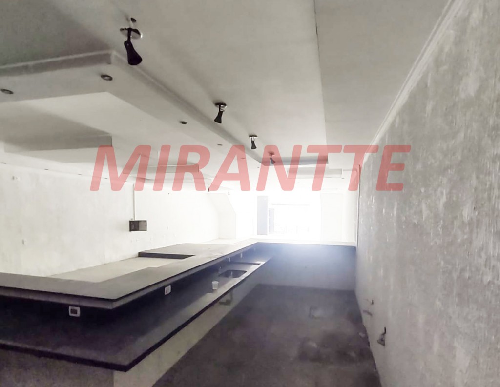 Comercial de 300m² em Pari
