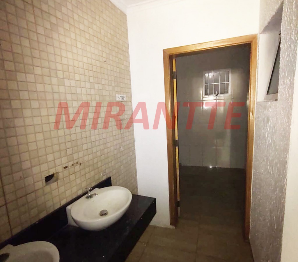 Comercial de 300m² em Pari