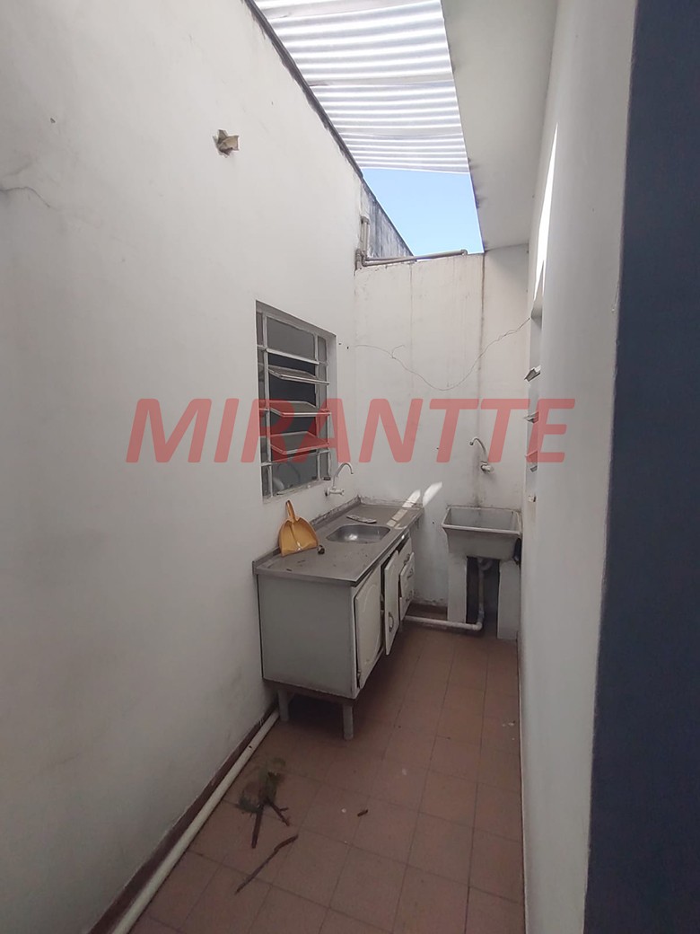 Comercial de 300m² em Pari